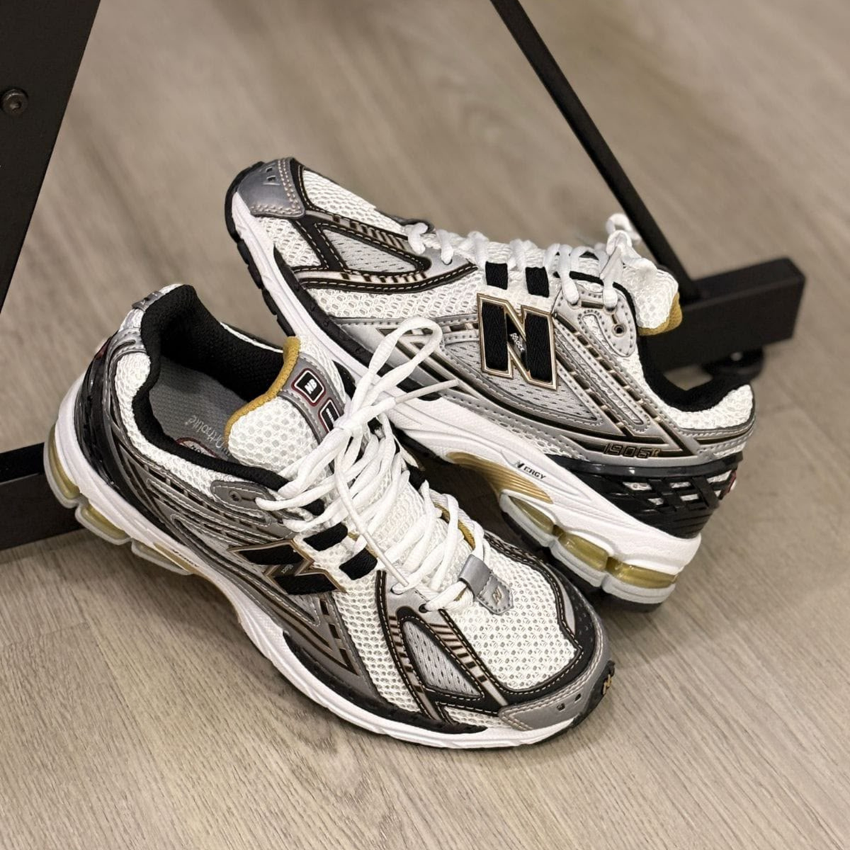 New Balance 1906 Negro