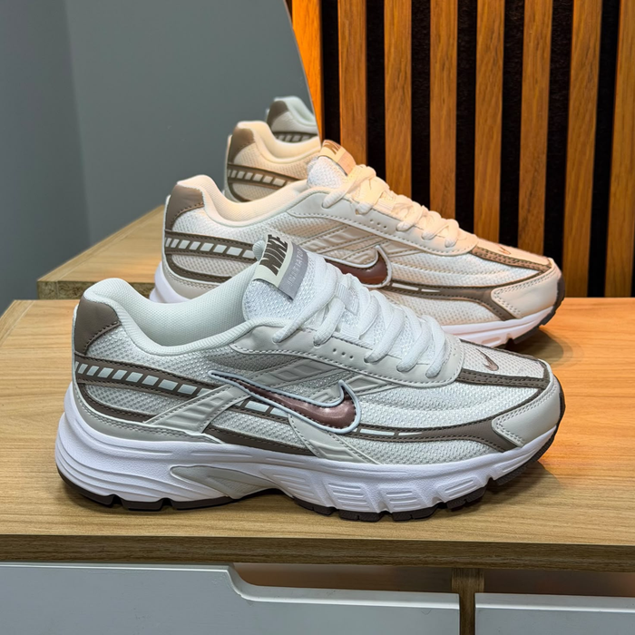Nike Initiator Café