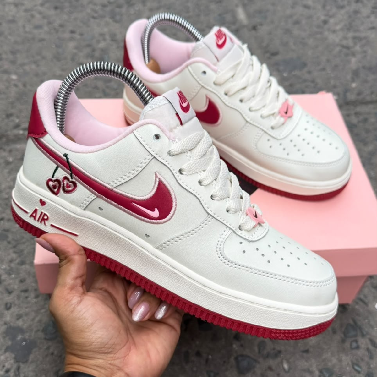 Nike Air Force One San Valentín