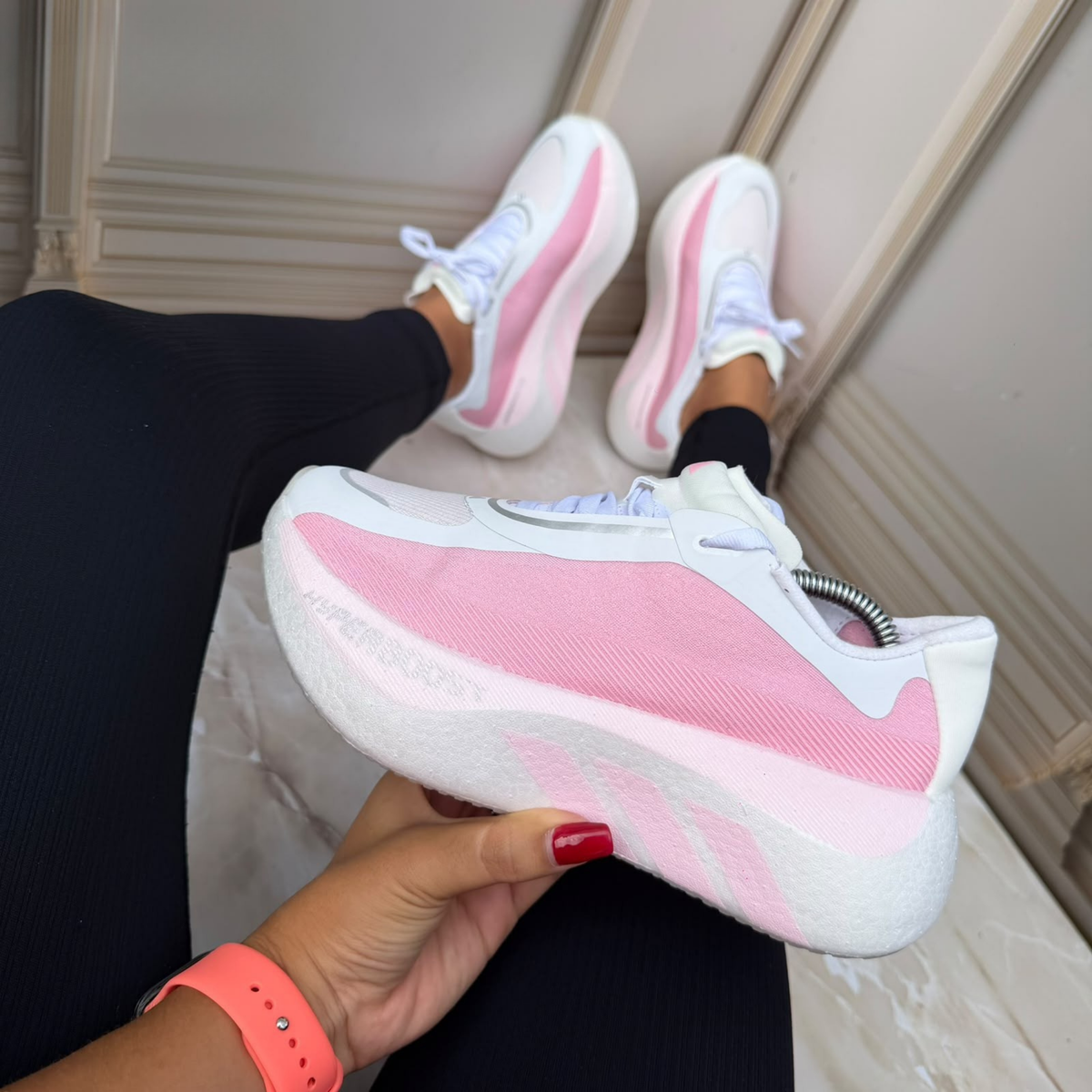 Adidas Hyperboost Rosa