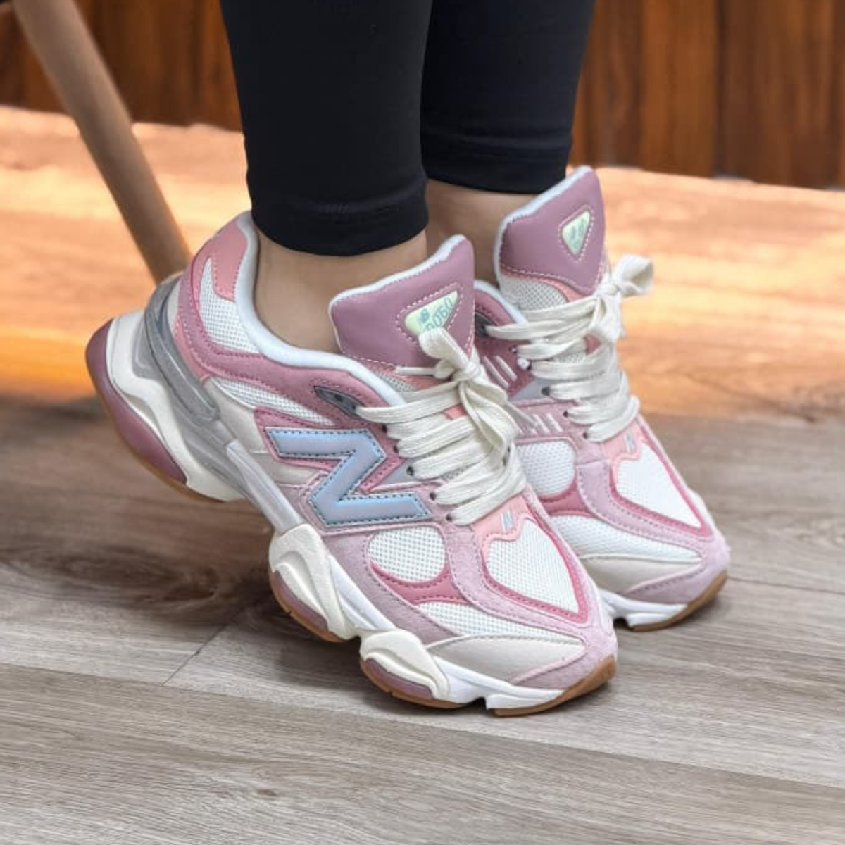 New Balance 9060 Rosa