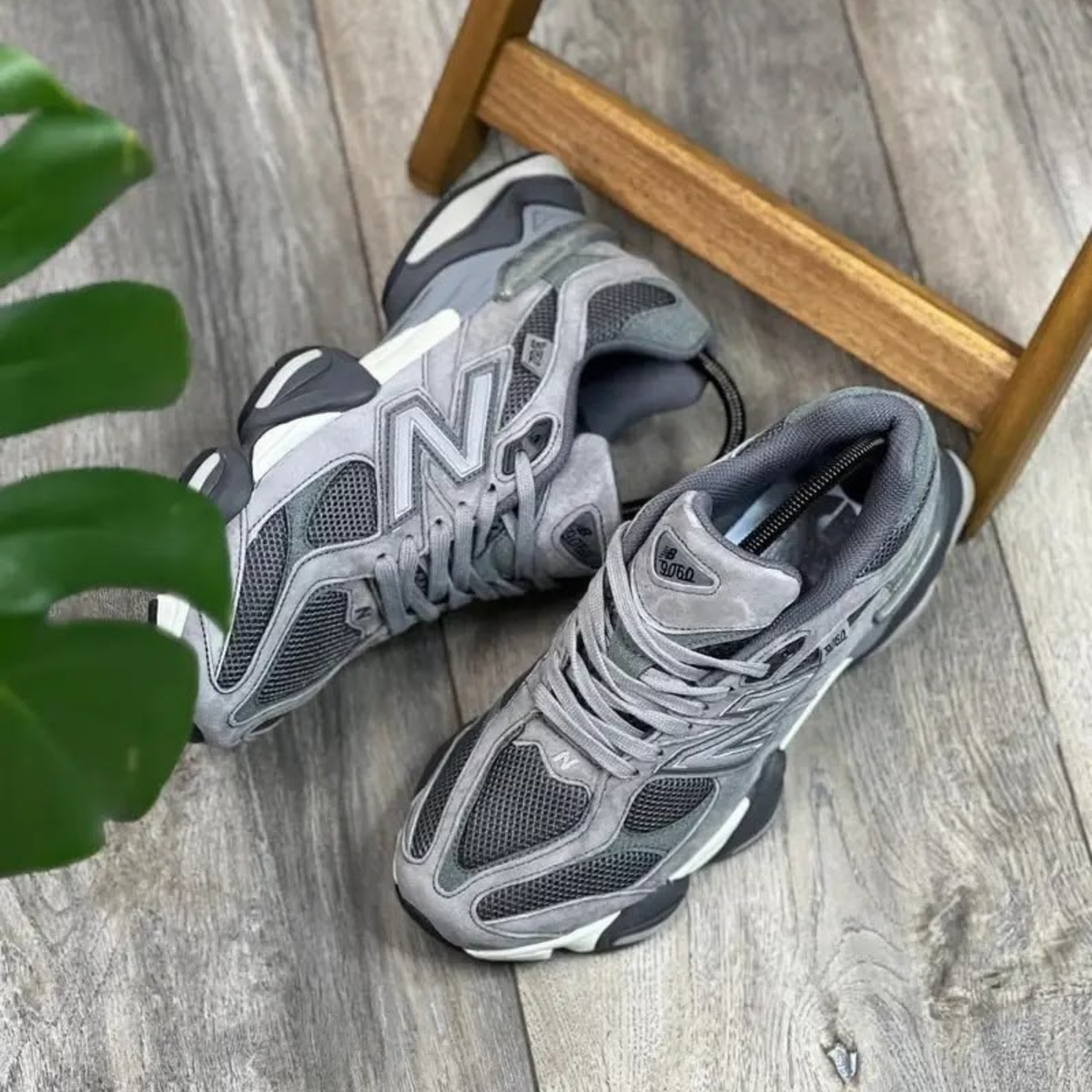 New Balance 9060 Gris