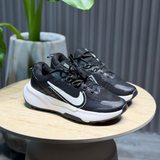 Nike Juniper Negro