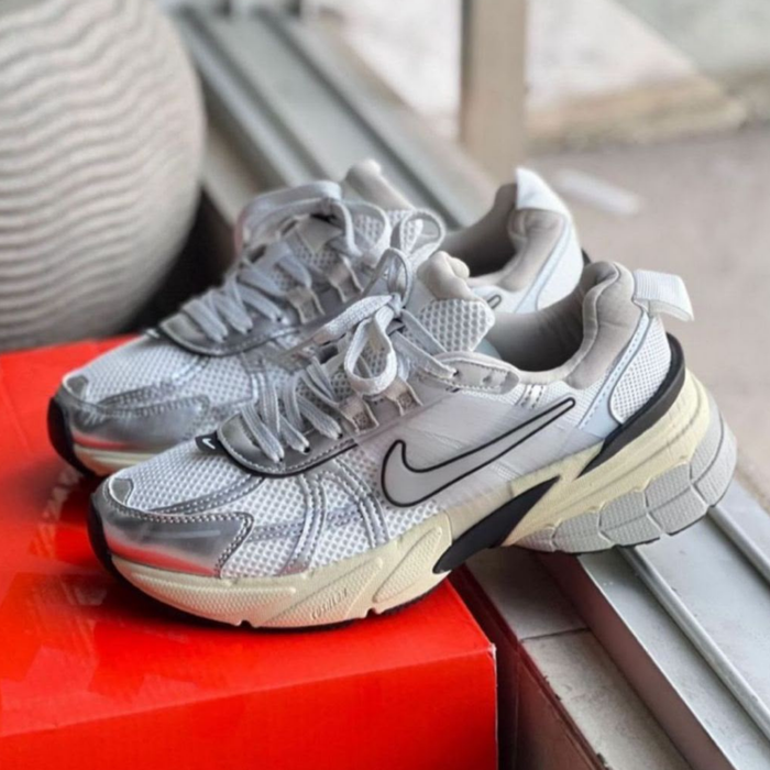 Nike V2k Plata