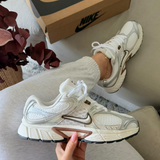 Nike V5 Café