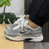 Nike Initiator Plata