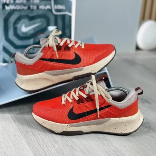NIKE JUNIPER NARANJA