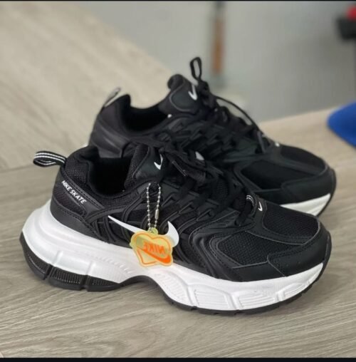 NIKE SKATE NEGRO