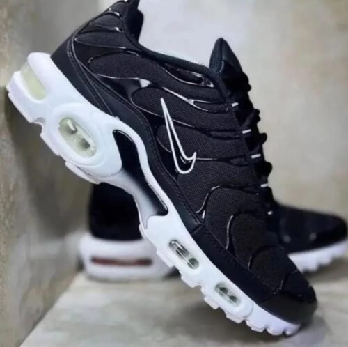 NIKE TN NEGRO