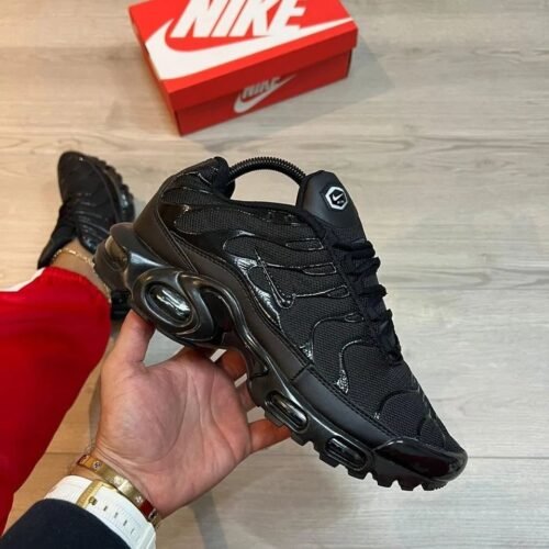 NIKE TN NEGRO