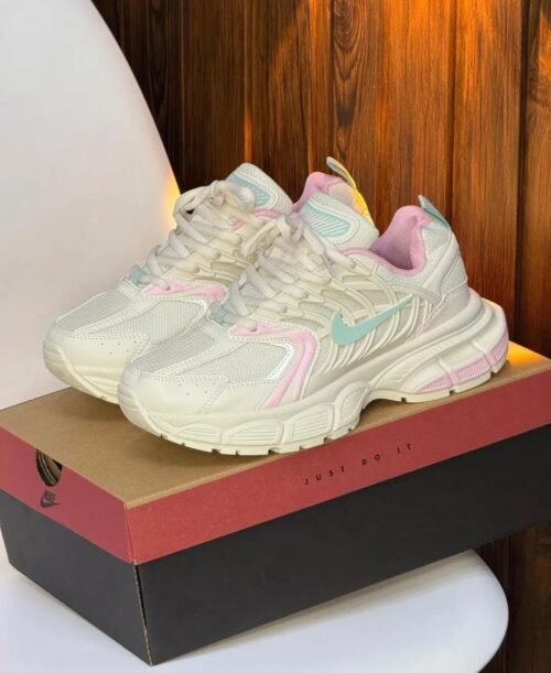 NIKE SKATE ROSA