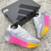 ADIDAS ULTRABOOST 5 ROSA/AMARILLO
