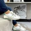 NIKE CORTEZ CON ACCESORIOS