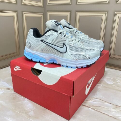 NIKE VOMERO AZUL