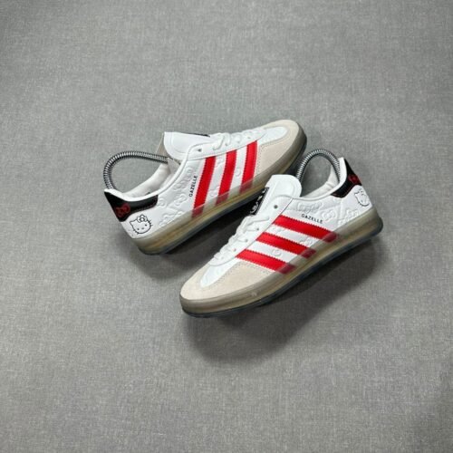 ADIDAS GAZELLE HELLO KITTY