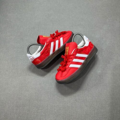 ADIDAS GAZELLE HELLO KITTY ROJO