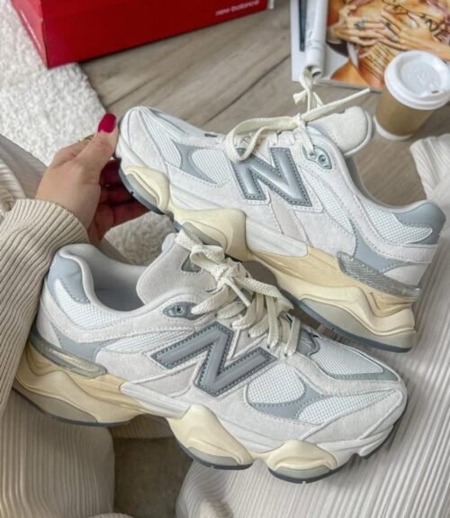 NEW BALANCE 9060 GRIS CLARO