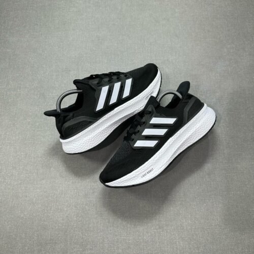 ADIDAS LIGHT BOOST