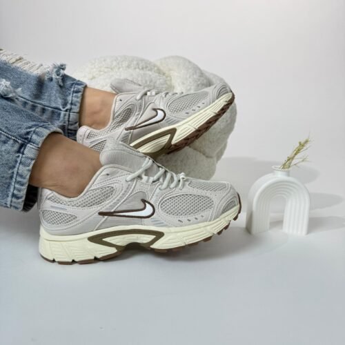NIKE V5 BEIGE