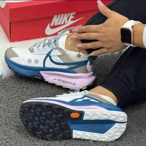 NIKE ZOOMX CON AGARRE