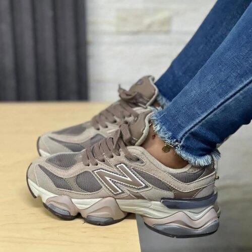 NEW BALANCE 9060 CAFÉ