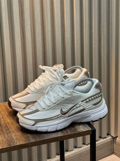 Nike Initiator Café