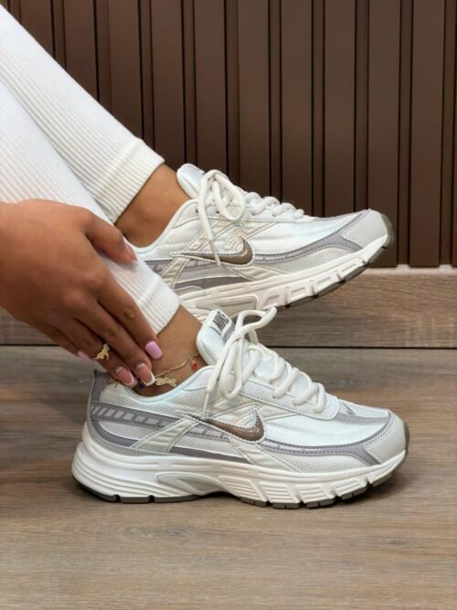 Nike Initiator Gris-Café