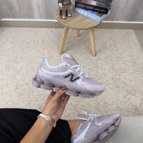 New Balance 2000 Lila