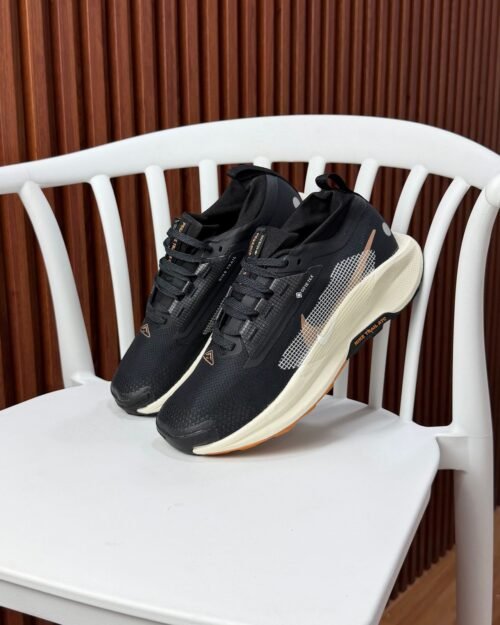 Nike Trail Negro