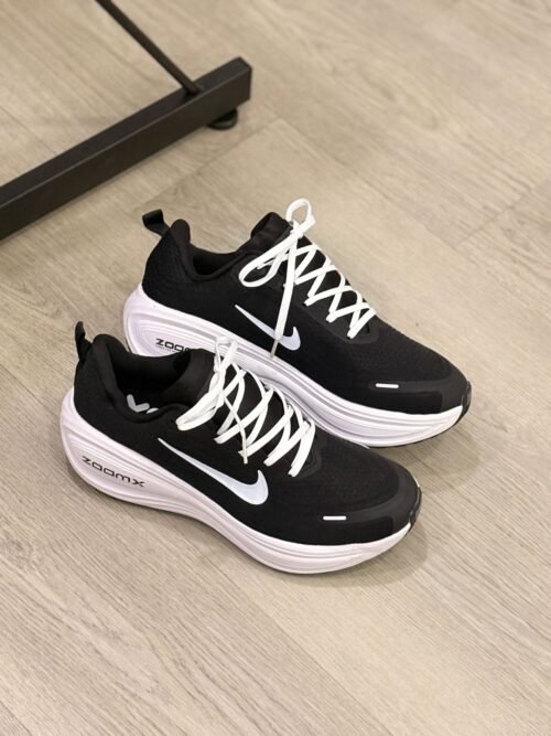 Nike Vomero Plus Negro