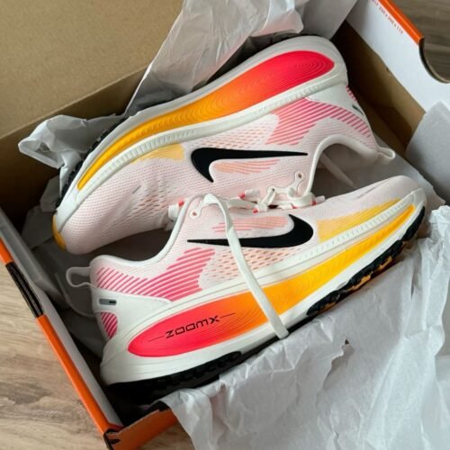 Nike Vomero Plus Naranja