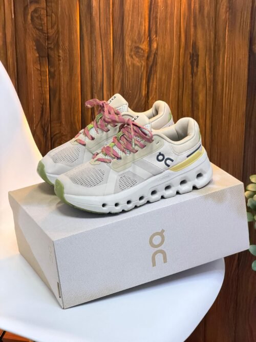 On Cloud Beige