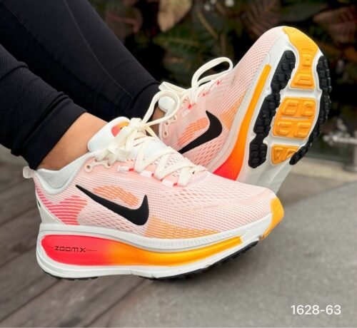 Nike Vomero Plus Naranja