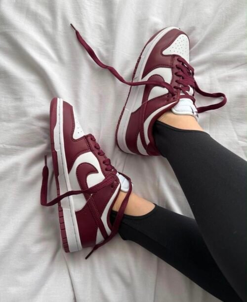 Nike Sb Dunk Vinotinto
