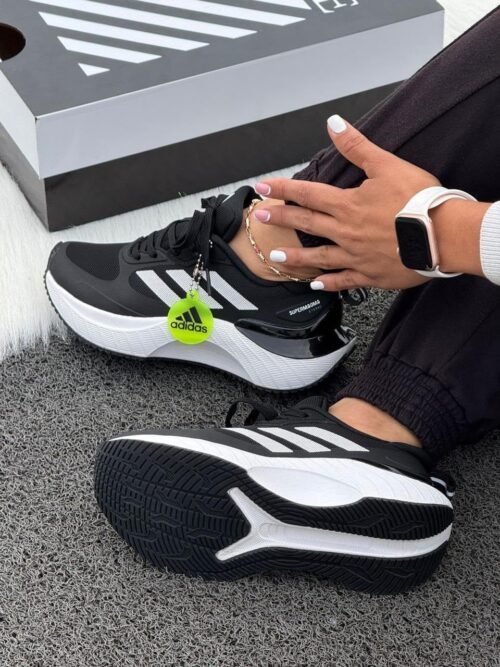 Adidas Supermagma Negro