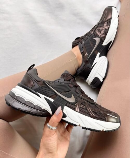 Nike V2k Café