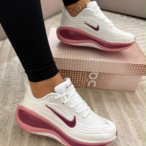 Nike Vomero Plus Rosa