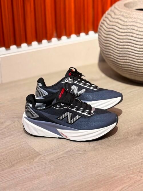 New Balance Rebel Negro