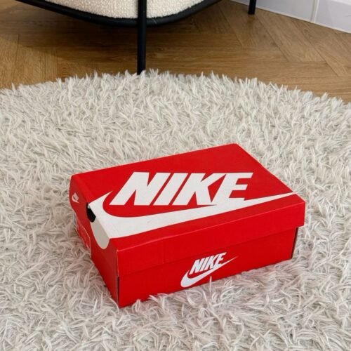 Caja de Zapatillas