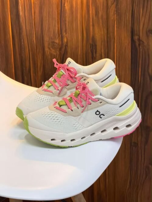 On Cloud Runner 3 Beige