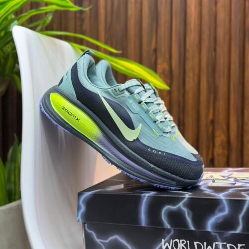 Nike Vomero Goretex Azul