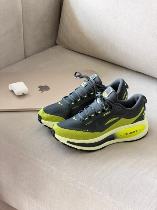 Nike Vomero Goretex Amarillo