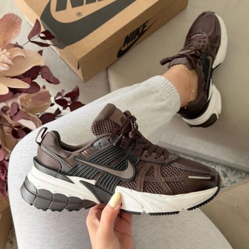 Nike V2k café